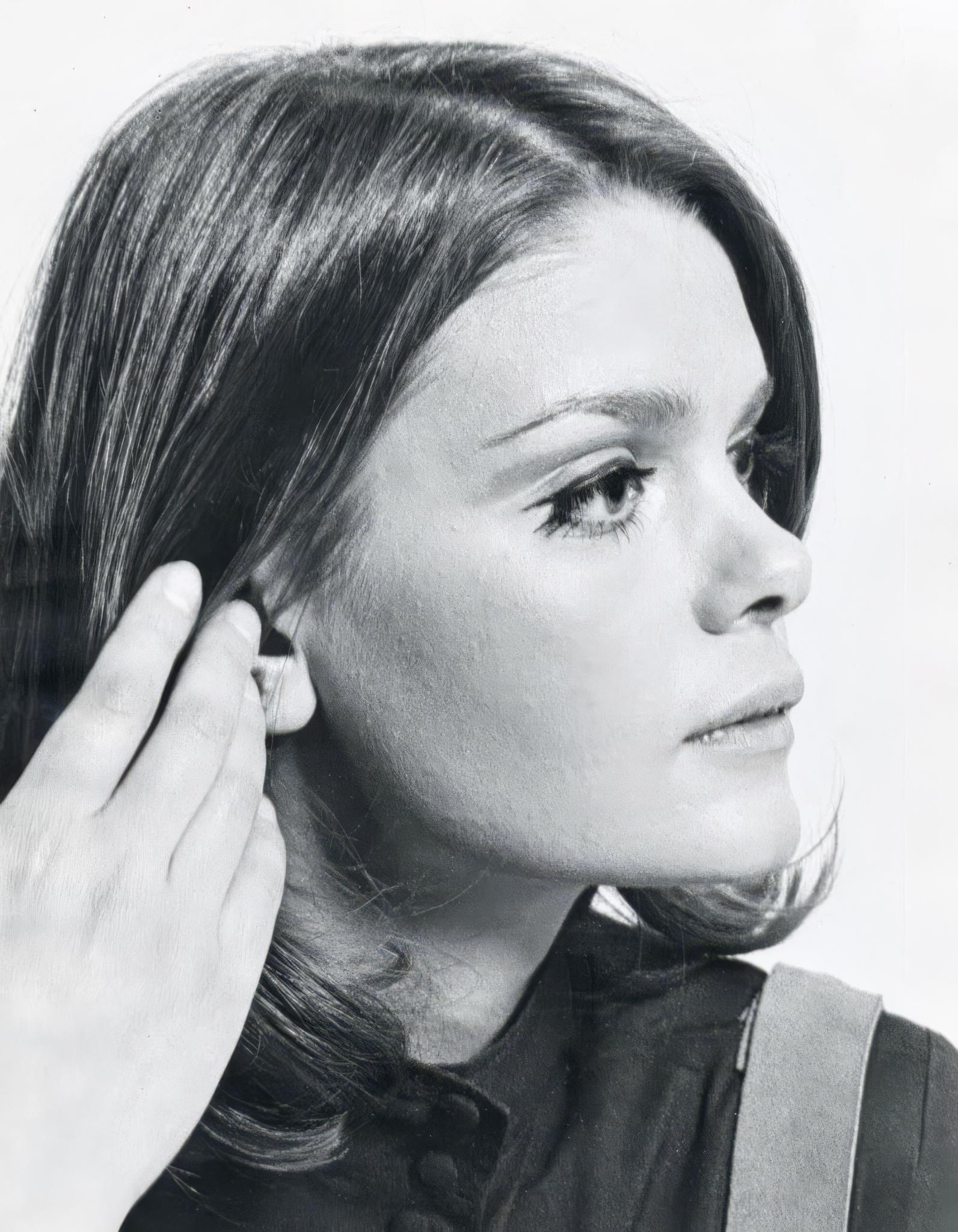 Carla Stellweg. Ser y devenir: cruzando fronteras y otras barreras.